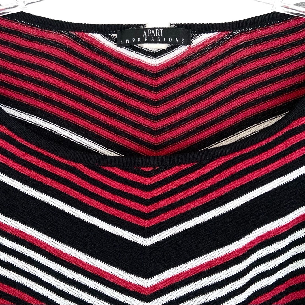 VINTAGE APART Impressions Red/Black/ White Chevron Knit Sweater - Picture 2 of 8